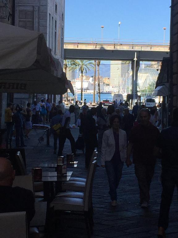 Appartamento Al Ponte Reale Genoa Bagian luar foto